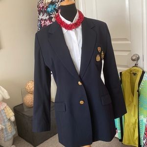 Beautiful Anne Klein jacket in banker’s navy blue!